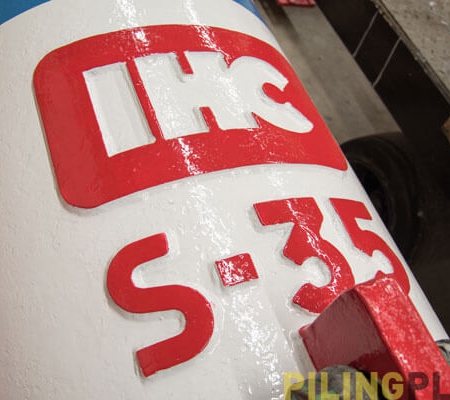 Image of the IHC S35 Hydraulic Hammer